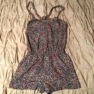 BCBG size med romper